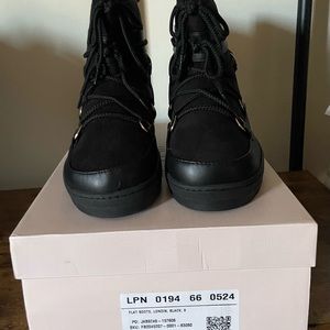 JustFab NWT winter boot